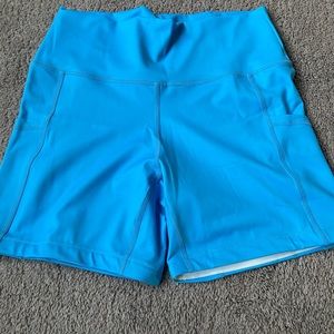 NWOT CVG 5’ Shorts
